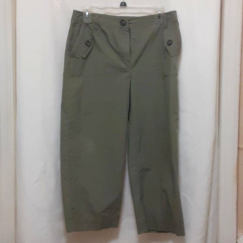 Olive Nautica 3/4 length pants